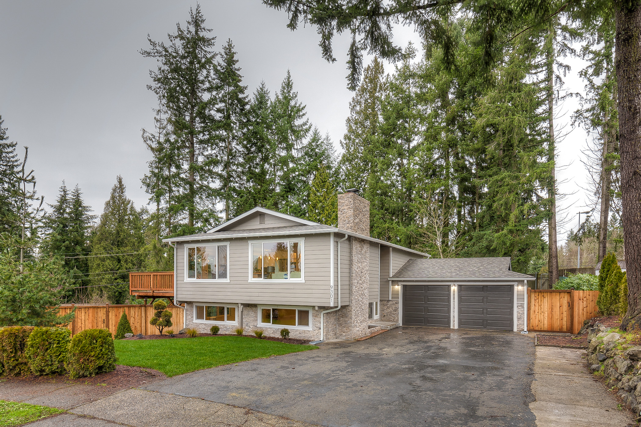 Featured image for “Redmond House”